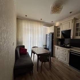 In Baku 100.0 m² apartment is for sale - Image 6