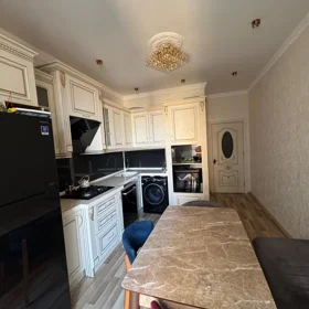 In Baku 100.0 m² apartment is for sale - Image 7