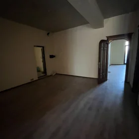 In Baku 141.0 m² apartment is for sale - Image 6