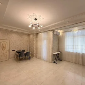 In Baku 136.0 m² apartment is for sale - Image 9