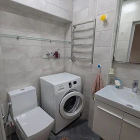 In Baku 80.0 m² apartment is for rent - Image 4