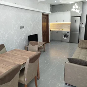 In Baku 180.0 m² apartment is for sale - Image 2