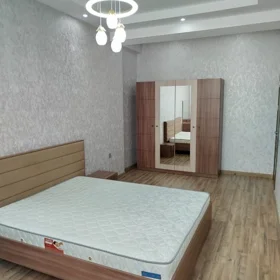 In Baku 180.0 m² apartment is for sale - Image 5