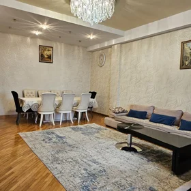 In Baku 170.0 m² apartment is for sale - Image 4