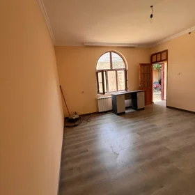 In Baku 55.0 m² house with 2.0 rooms is for rent - Image 3
