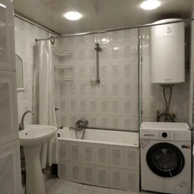 In Baku 75.0 m² apartment is for rent - Image 6