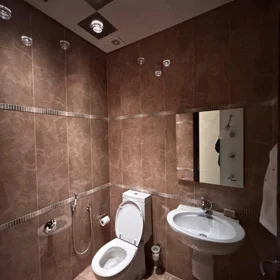 In Baku 179.0 m² apartment is for rent - Image 4