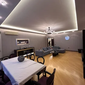 In Baku 179.0 m² apartment is for rent - Image 7