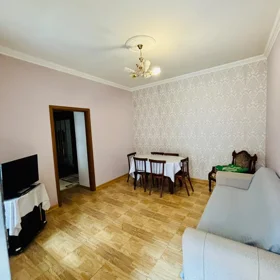 In Səbail rayonu 65.0 m² house with 2.0 rooms is for rent - Image 2