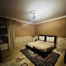 In Səbail rayonu 65.0 m² house with 2.0 rooms is for rent - Image 3