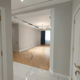 In Baku 110.0 m² apartment is for sale - Image 8