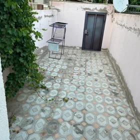 In Khirdalan 60.0 m² house with 2.0 rooms is for rent - Image 2