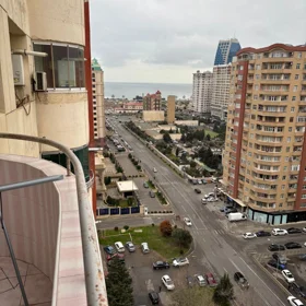 In Baku 89.0 m² apartment is for sale - Image 2