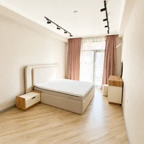 In Baku 65.0 m² apartment is for rent - Image 2