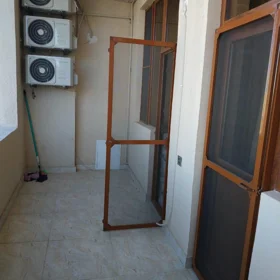 In Baku 97.0 m² apartment is for sale - Image 3