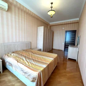 In Səbail rayonu 180.0 m² apartment is for rent - Image 10