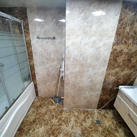 In Baku 135.0 m² apartment is for rent - Image 2