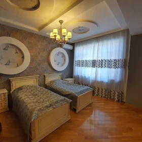 In Baku 135.0 m² apartment is for rent - Image 7