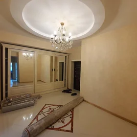 In Baku 135.0 m² apartment is for rent - Image 10