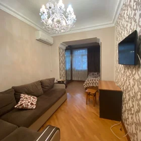In Baku 90.0 m² apartment is for sale - Image 2