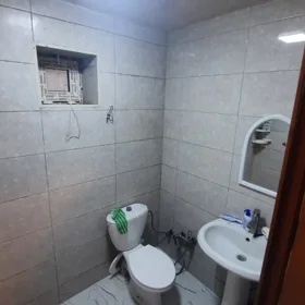 In Baku 50.0 m² house with 2.0 rooms is for rent - Image 7