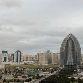 In Xətai rayonu 190.0 m² apartment is for sale