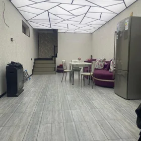 In Baku 250.0 m² house with 6.0 rooms is for sale - Image 7