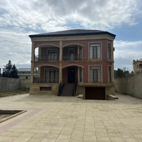 In nan 230.0 m² house with 6.0 rooms is for sale