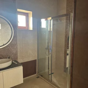 In nan 230.0 m² house with 6.0 rooms is for sale - Image 2
