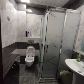 In Baku 60.0 m² apartment is for rent - Изображение 2