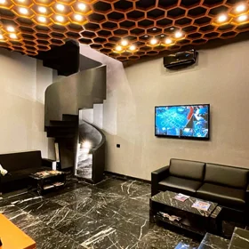 In Baku 1020.0 m² commercial is for sale - Image 2
