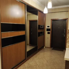 In Baku 70.0 m² apartment is for rent - Image 2