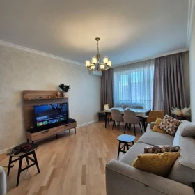 In Baku 107.0 m² apartment is for sale - Image 3