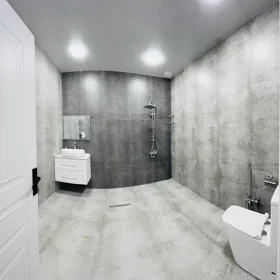 In Baku 240.0 m² house with 6.0 rooms is for sale - Image 2