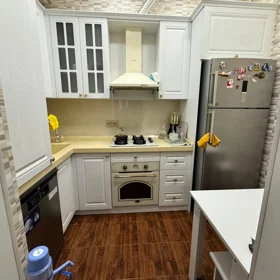 In Baku 88.0 m² apartment is for rent - Image 4