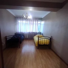 In Baku 110.0 m² apartment is for sale - Image 5