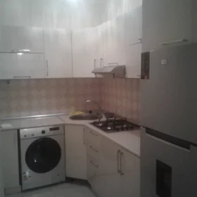 In Baku 65.0 m² apartment is for rent - Image 2