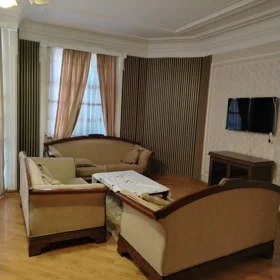 In Baku 135.0 m² apartment is for rent - Image 8