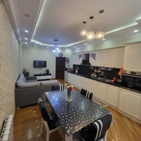 In Baku 115.0 m² apartment is for sale - Image 5
