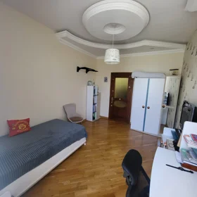 In Baku 115.0 m² apartment is for sale - Image 7