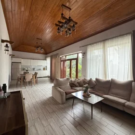 In nan 350.0 m² house with 6.0 rooms is for sale - Image 10