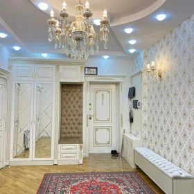 In Baku 160.0 m² apartment is for sale - Image 9