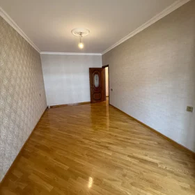 In Baku 65.0 m² apartment is for sale - Image 3