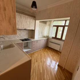 In Baku 65.0 m² apartment is for sale - Image 9