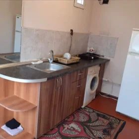 In Baku 25.0 m² house with 2.0 rooms is for rent - Image 3