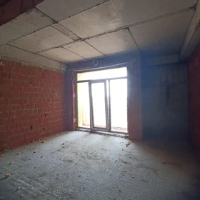 In Baku 173.0 m² apartment is for sale - Image 6