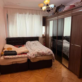 In Baku 80.0 m² apartment is for sale - Image 8