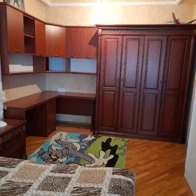 In Baku 140.0 m² apartment is for sale - Image 3