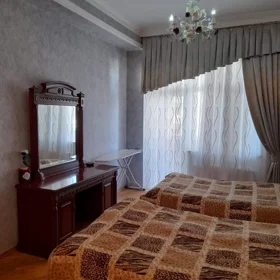 In Baku 140.0 m² apartment is for sale - Image 6