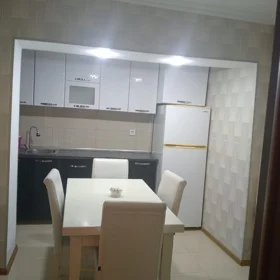 In Baku 70.0 m² house with 3.0 rooms is for rent - Изображение 2